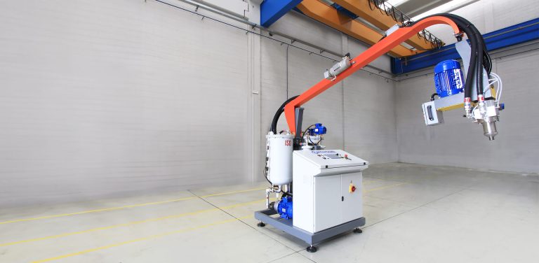 PU Foaming Machine